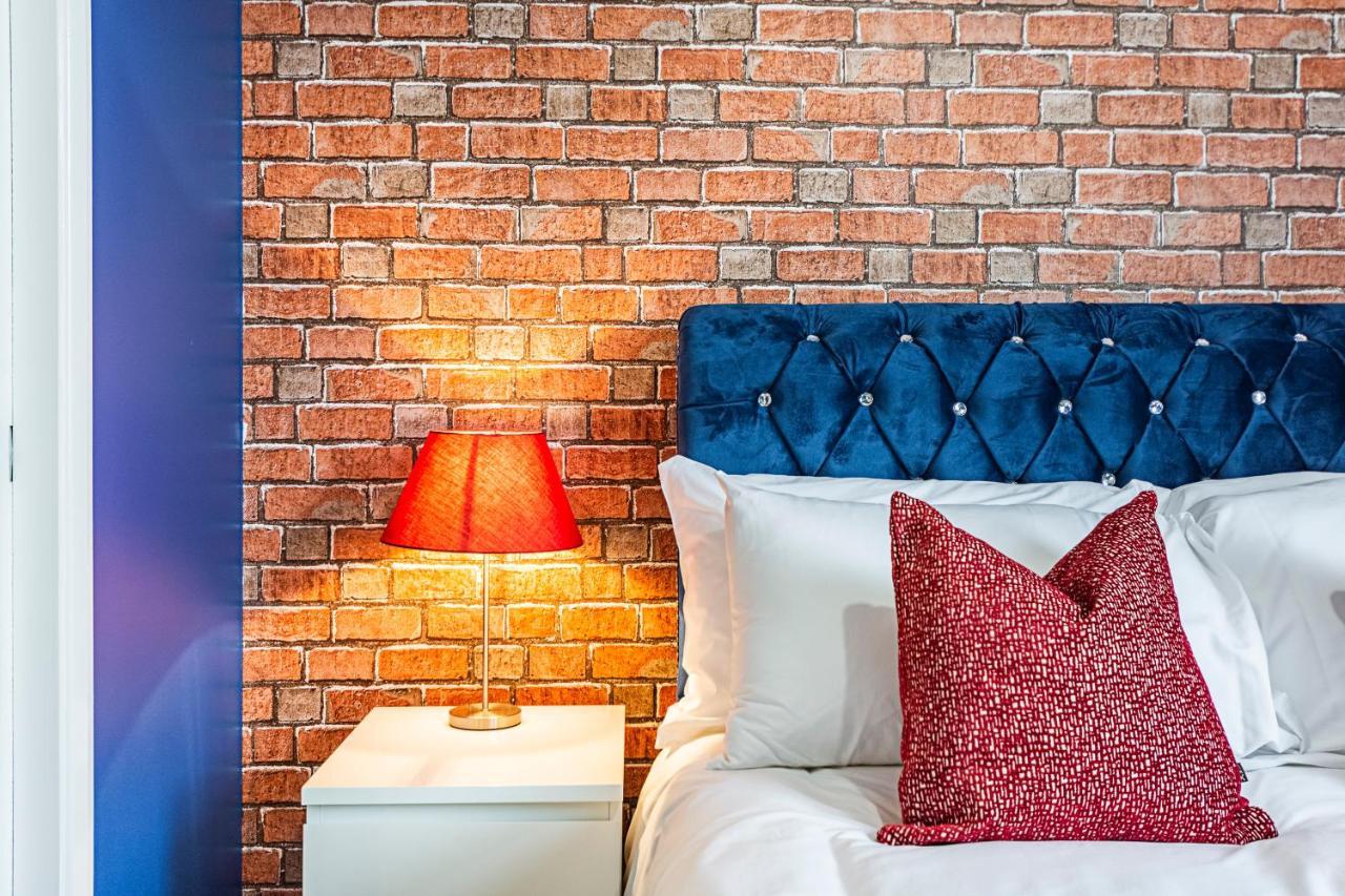 Cozy And Charming Flat: Minutes From Everything! 런던 외부 사진