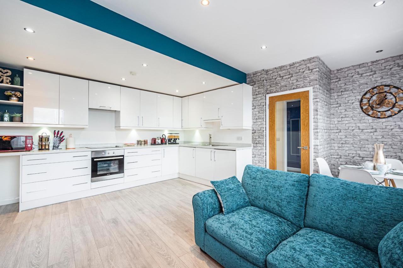 Cozy And Charming Flat: Minutes From Everything! 런던 외부 사진