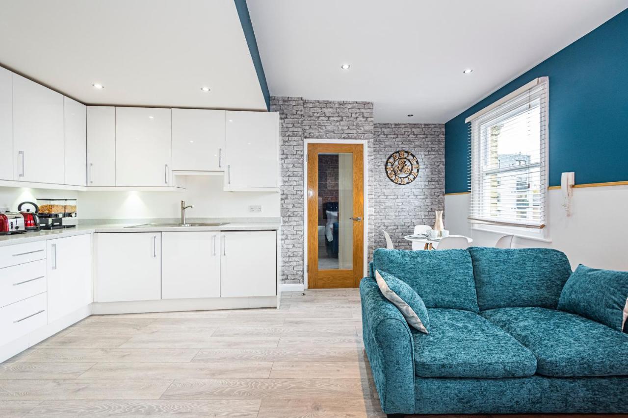 Cozy And Charming Flat: Minutes From Everything! 런던 외부 사진