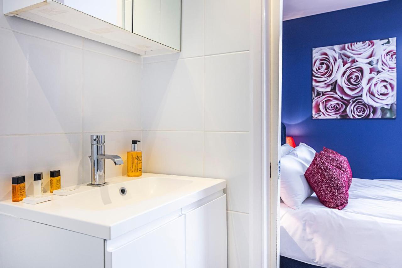 Cozy And Charming Flat: Minutes From Everything! 런던 외부 사진