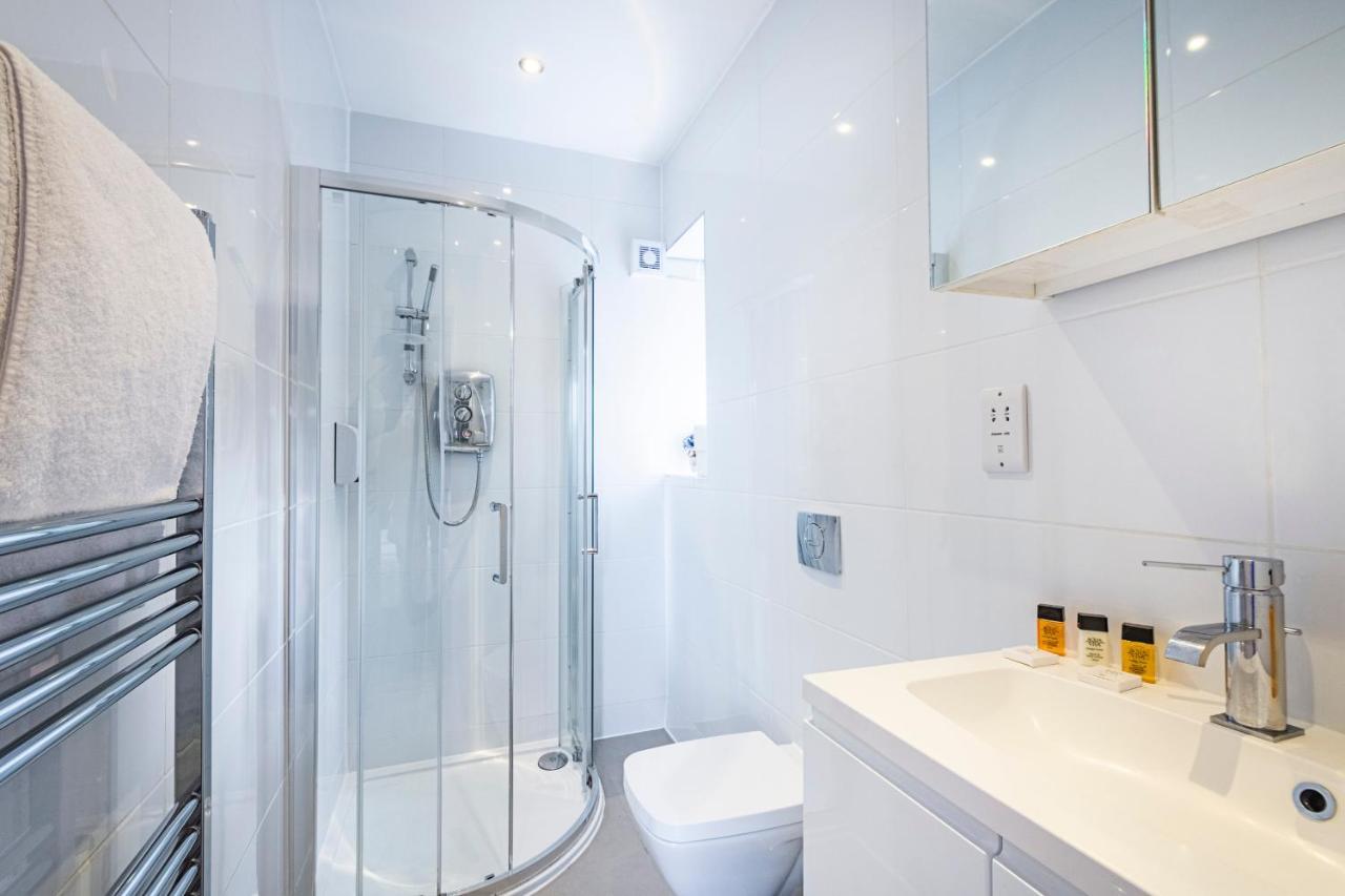 Cozy And Charming Flat: Minutes From Everything! 런던 외부 사진